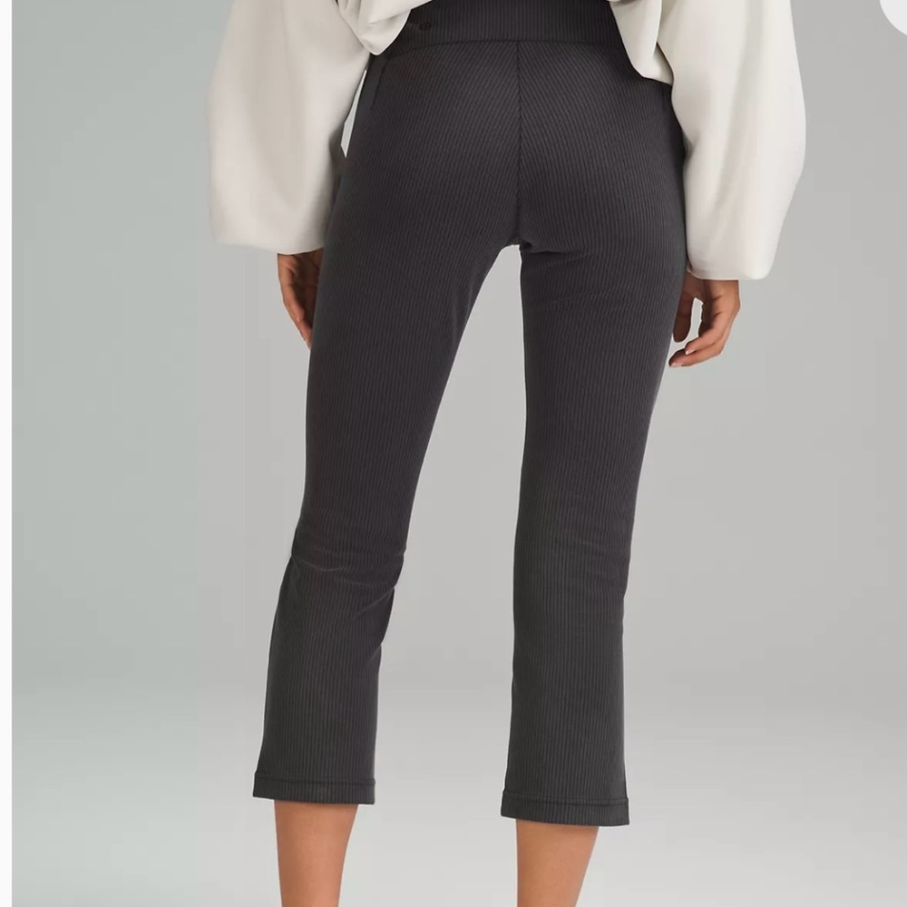 Lululemon Women’s Ribbed Softstreme Zip-Leg Gray Recycled Polyester Pant Size 6